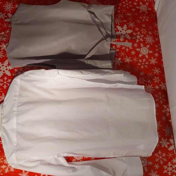 Kids World Of USA White Shirt with Gray Bow Tie and Matching Vest Size Boys 18. - Picture 2 of 7